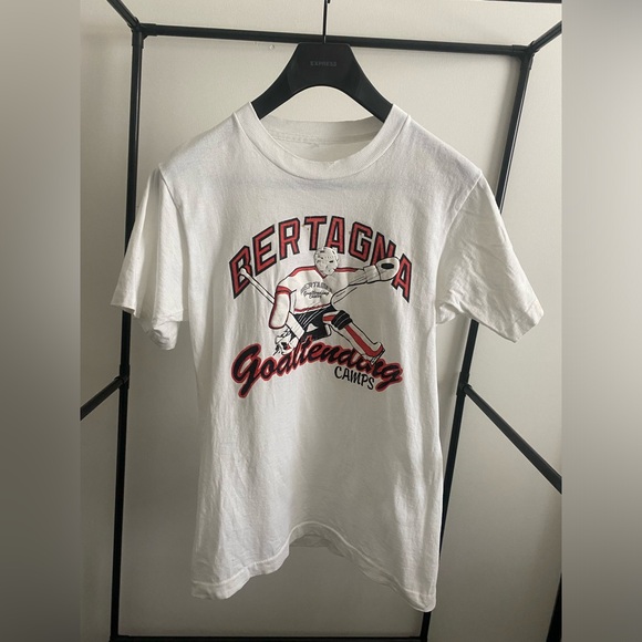 Vintage Hockey tee - Picture 1 of 4